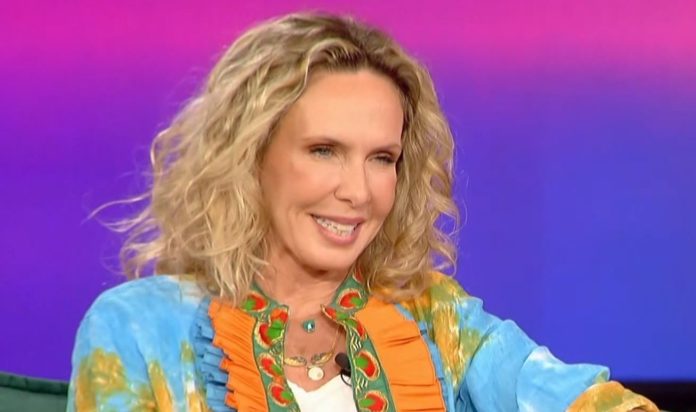 Εβελίνα Παπούλια