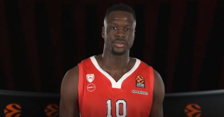 Μουστάφα Φαλ