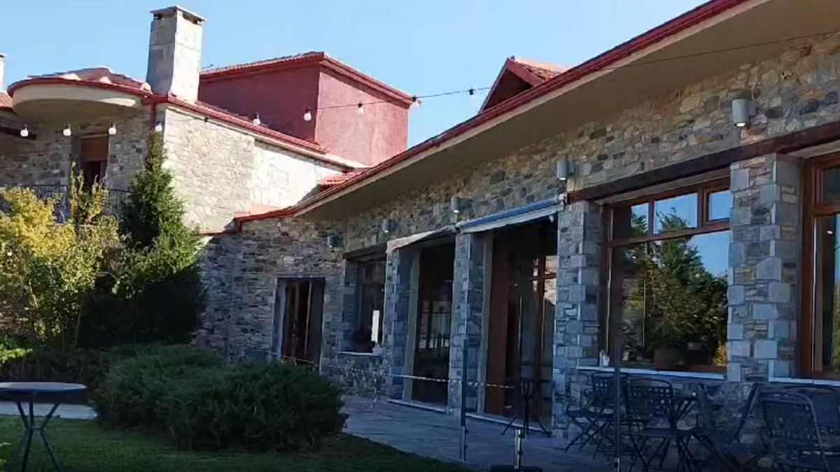 Φλώρινα: «Μύριζε από την Παρασκευή» λέει κάτοικος για το ξενοδοχείο με τη διαρροή μονοξειδίου του άνθρακα – Σε κρίσιμη κατάσταση ο 48χρονος