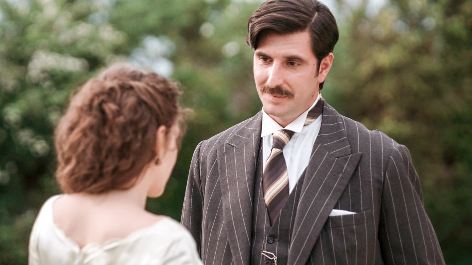 «GRAND HOTEL»: Ο δολοφόνος με το χρυσό μαχαίρι ξαναχτυπά