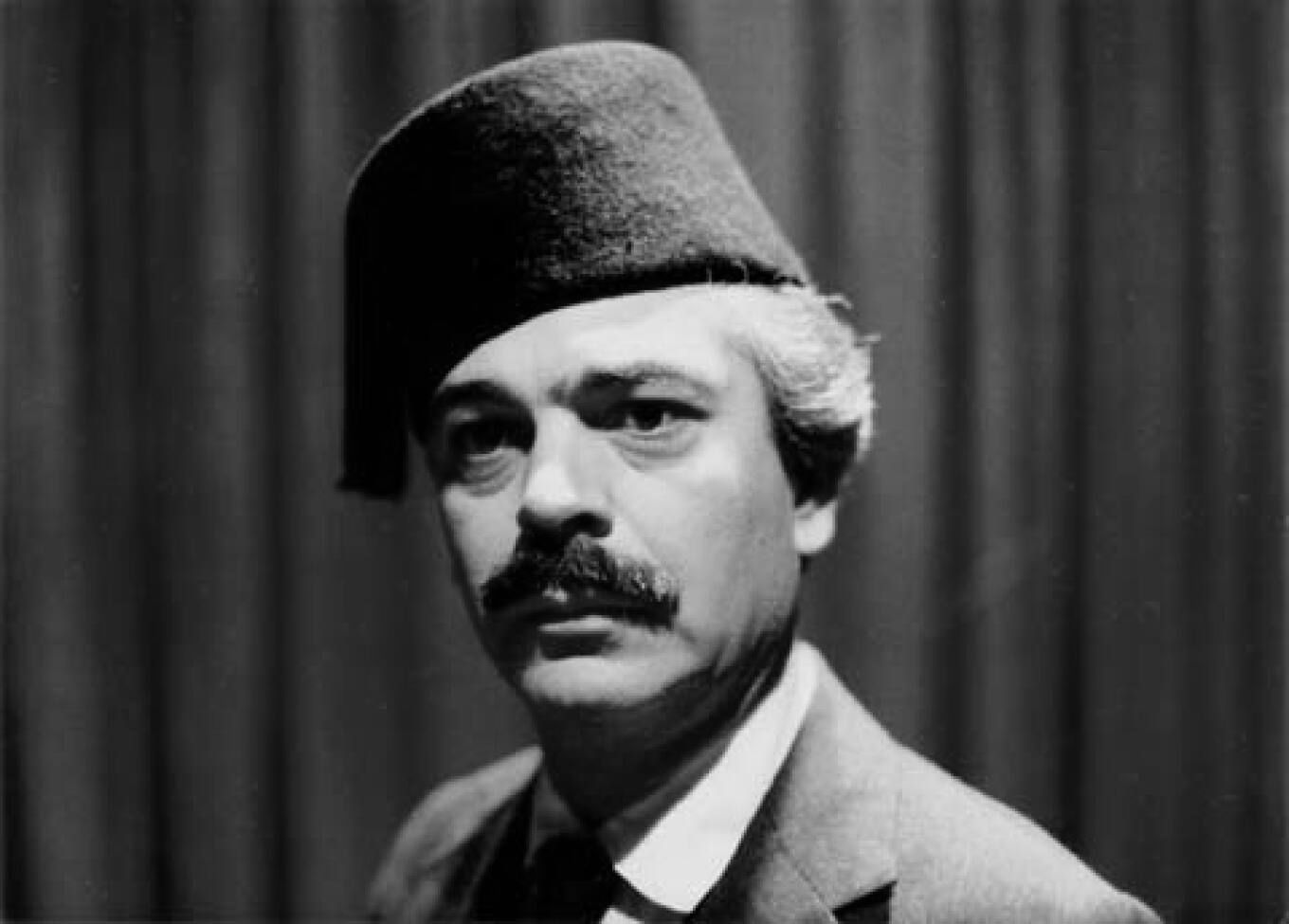 Ο πολυμερής δραματικά θεατράνθρωπός μας Γιάννης Μόρτζος