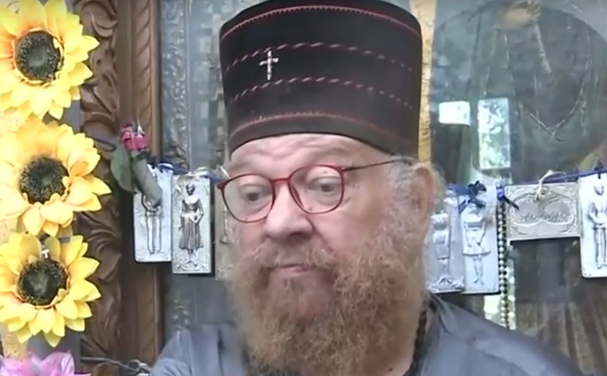 Βόλος: Προκαταρκτική έρευνα για τον «μαϊμού» ιερέα που φέρεται να ζητεί 800 ευρώ για εξορκισμό – Η συμμετοχή του σε ριάλιτι μαγειρικής