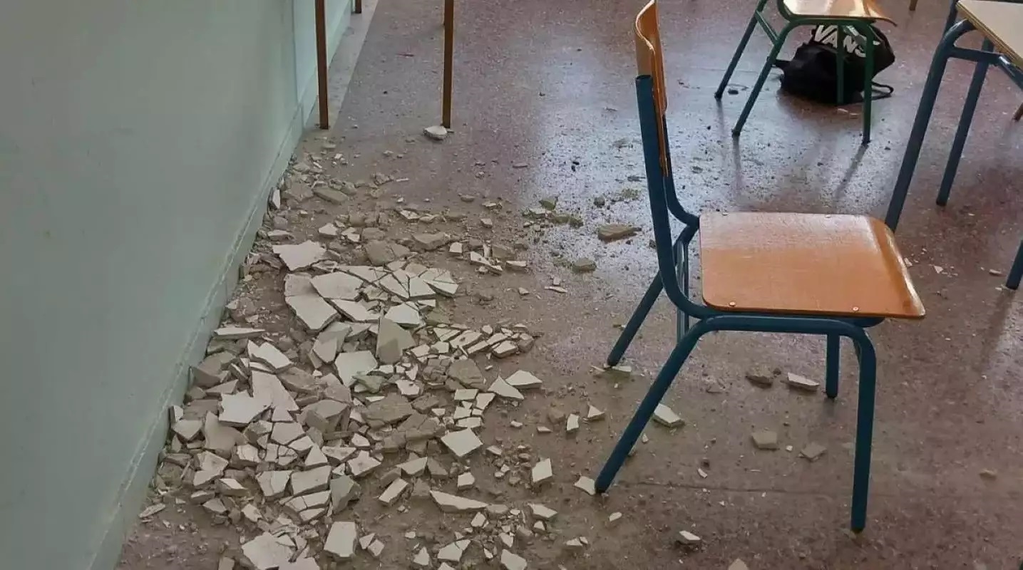 Ηράκλειο: Έπεσαν σοβάδες σε Γυμνάσιο – Κατάληψη πραγματοποιούν οι μαθητές