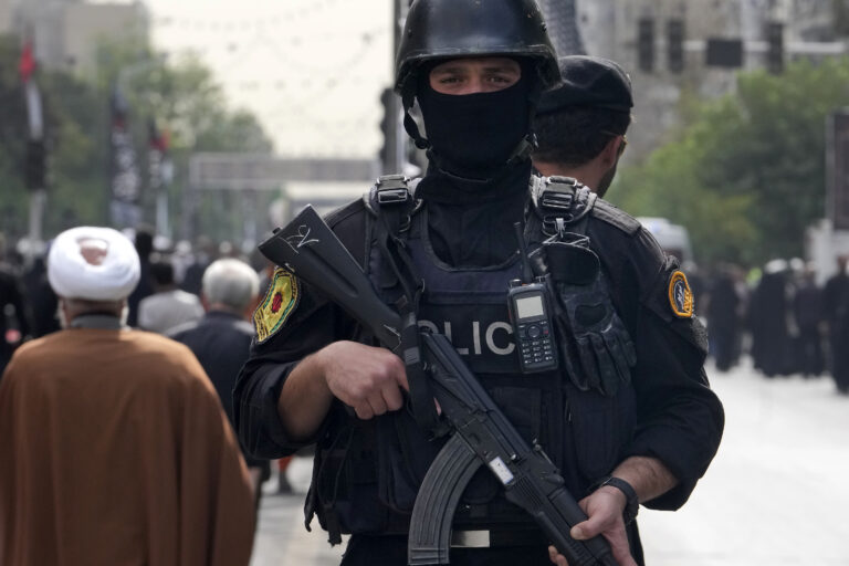 Ιράν: Τρομοκρατική επίθεση κατά της αστυνομίας στα νότια – Πληροφορίες για 10 νεκρούς