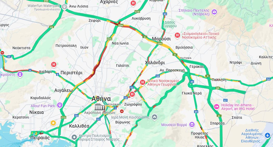 Η κίνηση κάνει «παρέλαση» σε Κηφισό και Κηφισίας: Καθυστερήσεις στην Αττική Οδό – Δείτε LIVE πού υπάρχουν προβλήματα