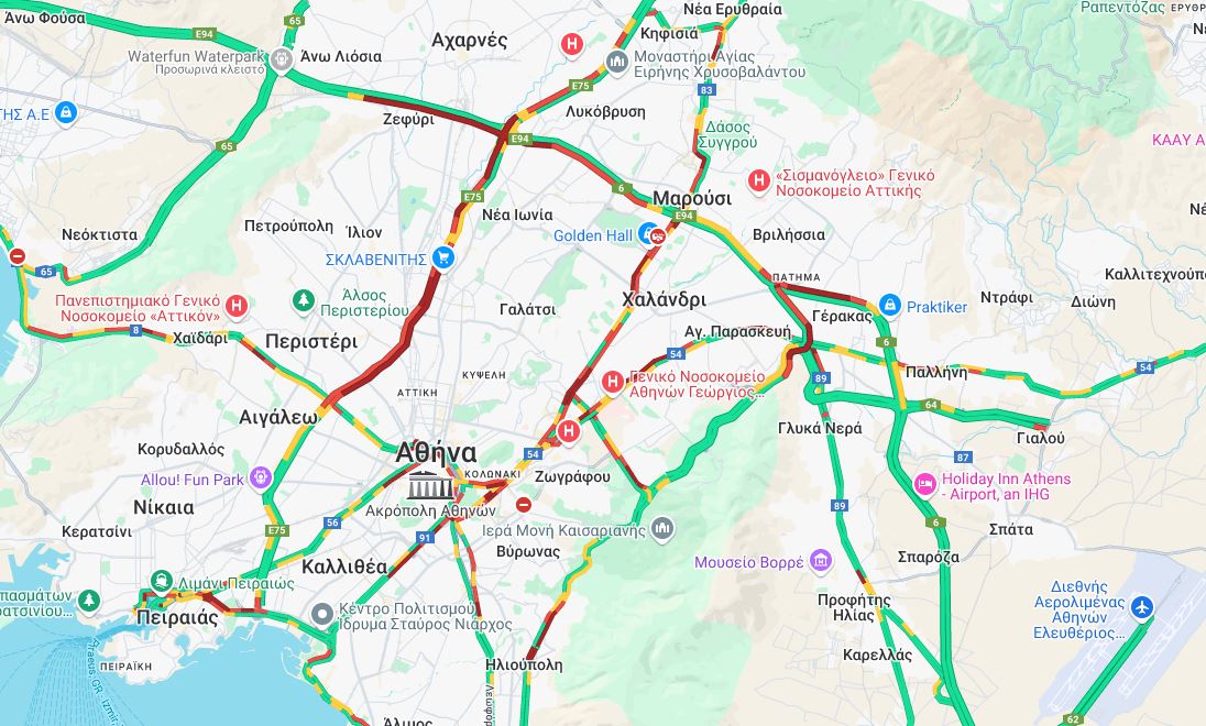 LIVE η κίνηση: «Κατακόκκινοι» Κηφισός και Κηφισίας – Καθυστερήσεις άνω των 30 λεπτών στην Αττική Οδό