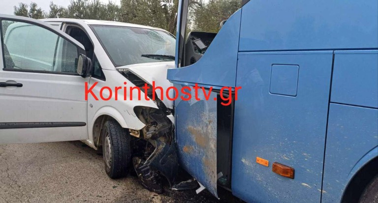 Κορινθία: Σύγκρουση λεωφορείου με αυτοκίνητο σε επαρχιακό δρόμο  – ΦΩΤΟ
