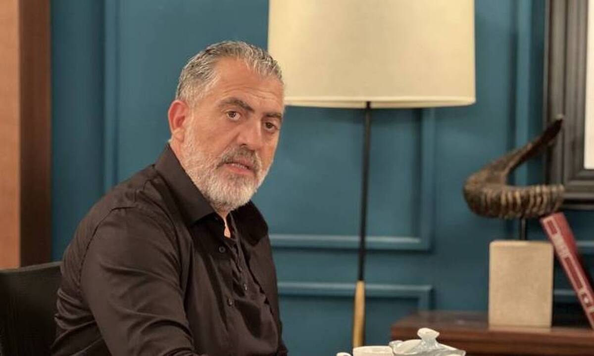 Η Γη της Ελιάς: Ο Δημοσθένης τα βάζει με τον Κωνσταντίνο