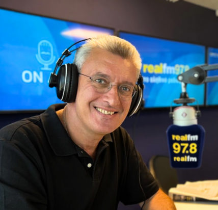 Νίκος Χατζηνικολάου