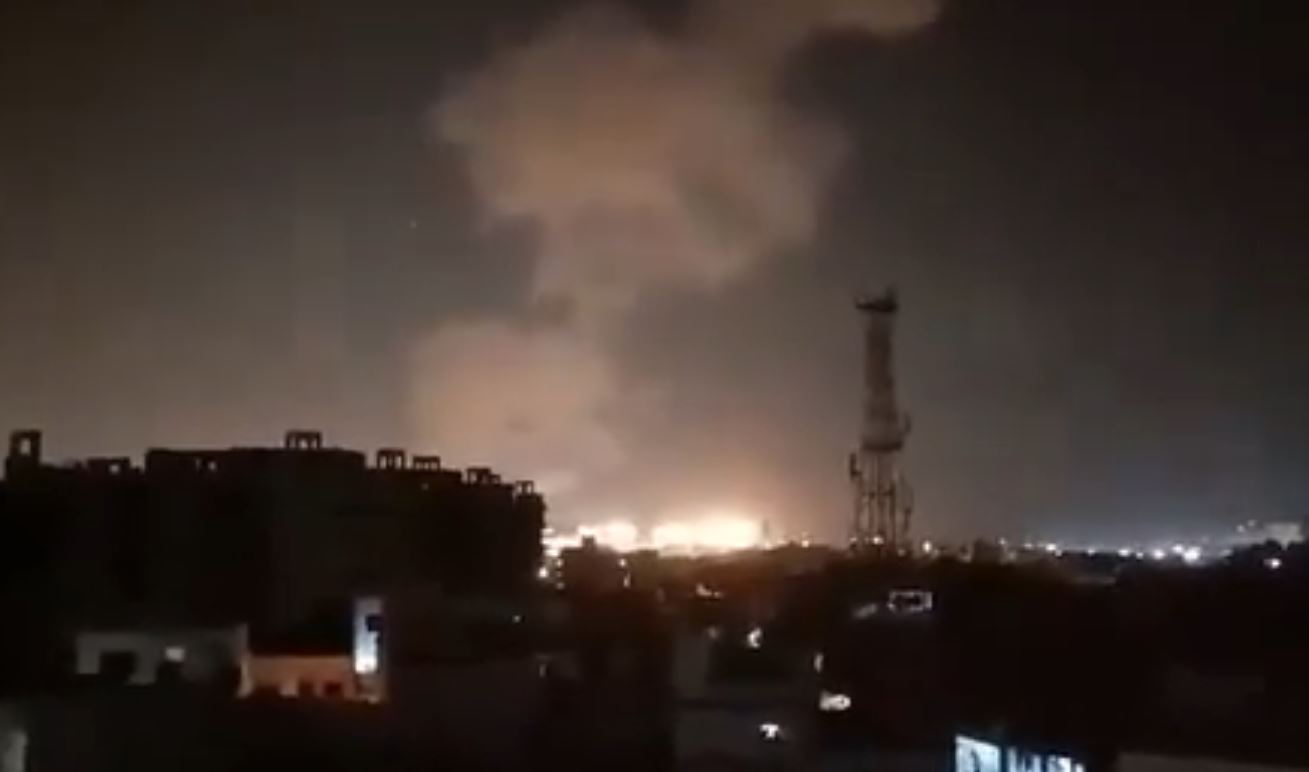 Πακιστάν: Ισχυρή έκρηξη κοντά στο αεροδρόμιο του Καράτσι – Αναφορές για τραυματίες – ΒΙΝΤΕΟ