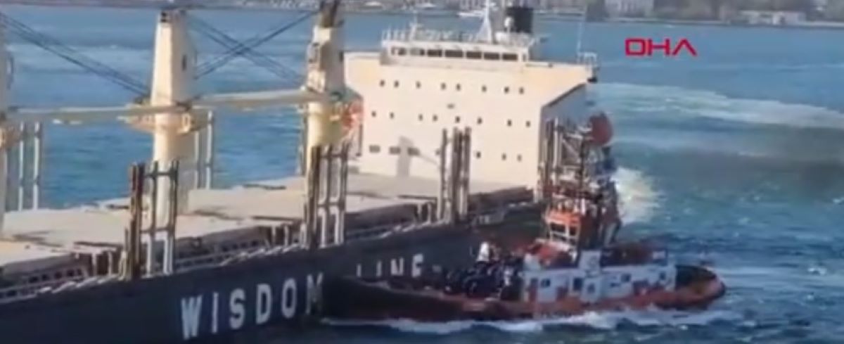 Τουρκία: Σύγκρουση πλοίων στον Βόσπορο – Δείτε βίντεο
