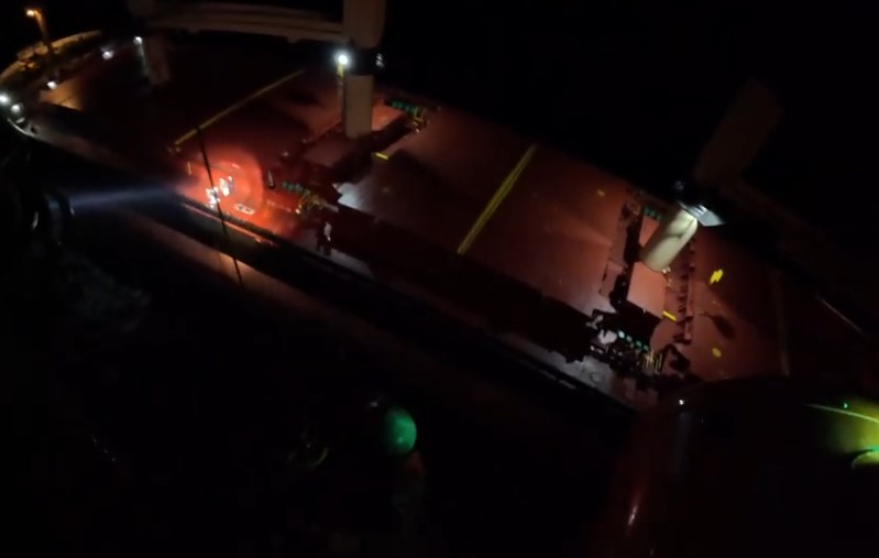 Βίντεο από την επιχείρηση της Πολεμικής Αεροπορίας με Super Puma για την διάσωση πολυτραυματία από δεξαμενόπλοιο