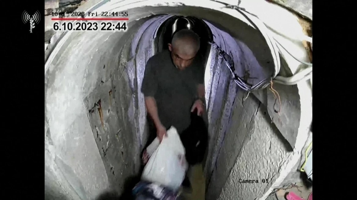 Ισραήλ: Ο στρατός έδωσε στη δημοσιότητα βίντεο με τον ηγέτη της Χαμάς, Σινουάρ, λίγο πριν από την επίθεση της 7ης Οκτωβρίου 2023