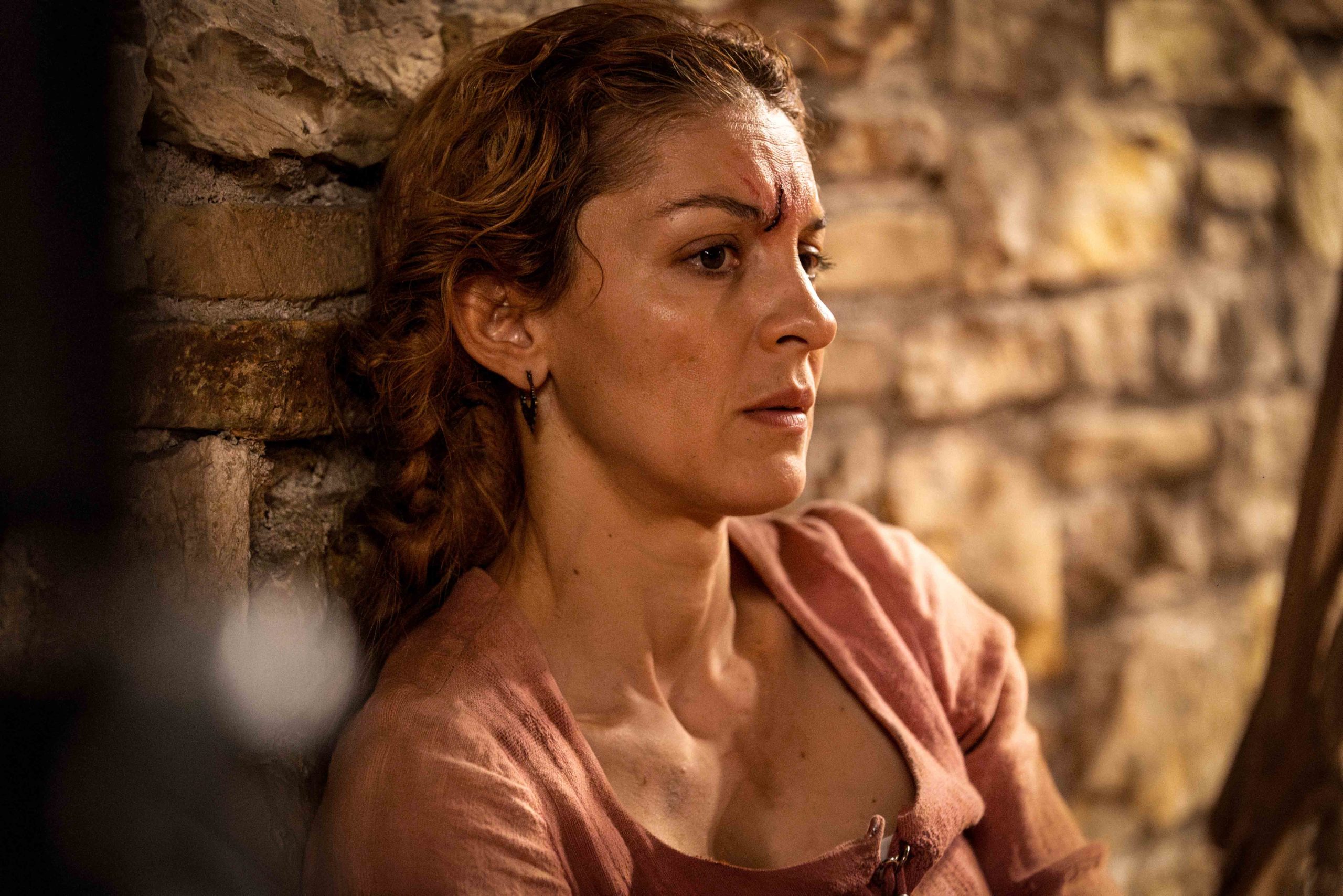 «Η Μάγισσα – Φλεγόμενη καρδιά»: Θα καταφέρει η Λεώνη να ξεγλιστρήσει;