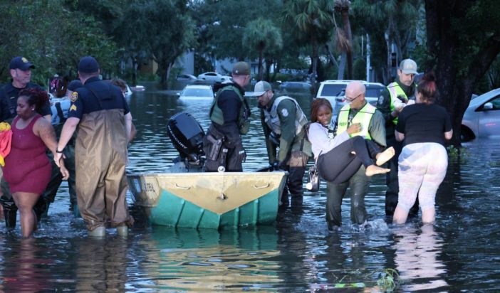 τυφώνας Milton διάσωση
