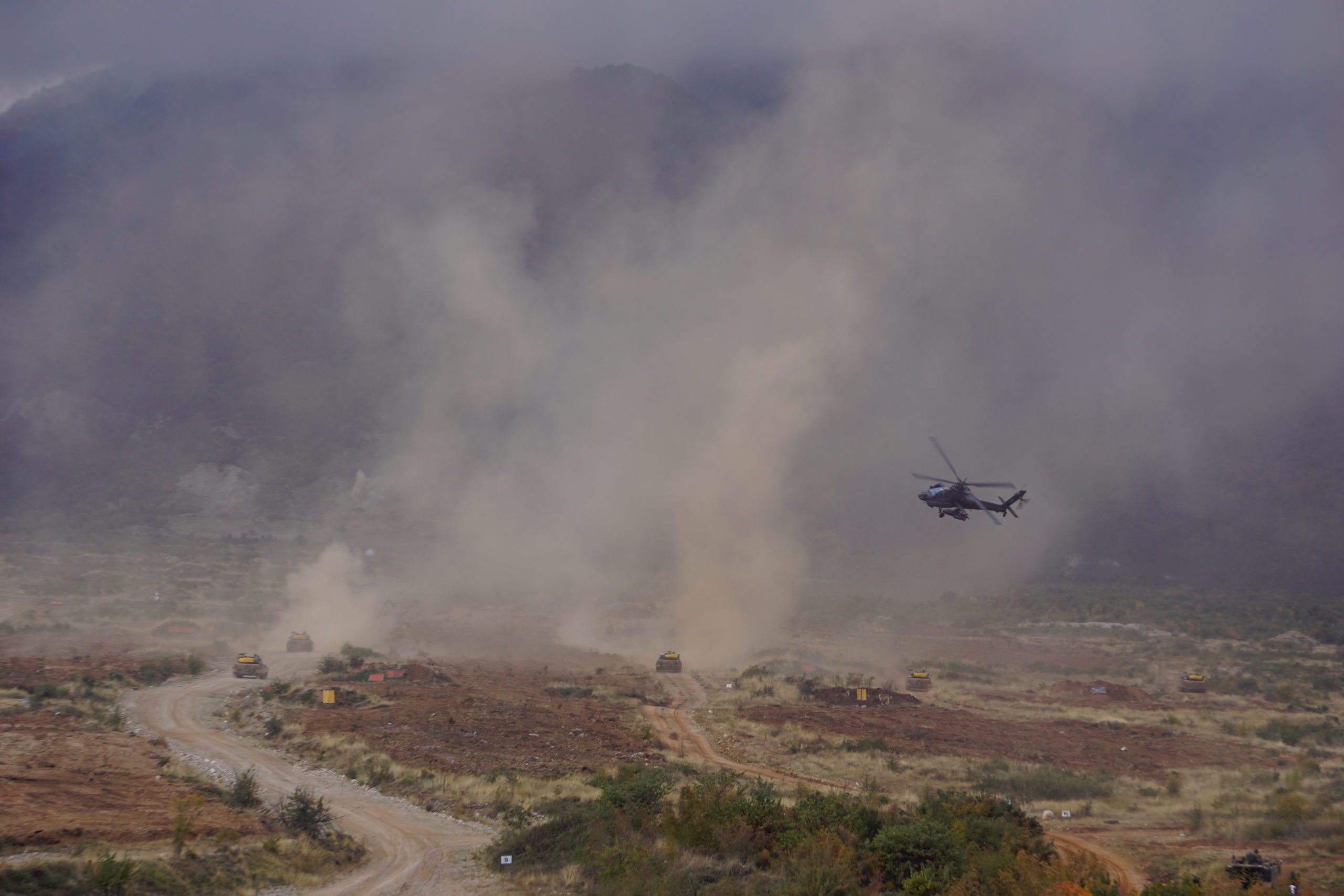 ΕΠΩΝΥΜΟΣ ΗΡΩΑΣ: Το σφυροκόπημα του Στρατού Ξηράς σε κάθε απειλή – ΦΩΤΟ και ΒΙΝΤΕΟ
