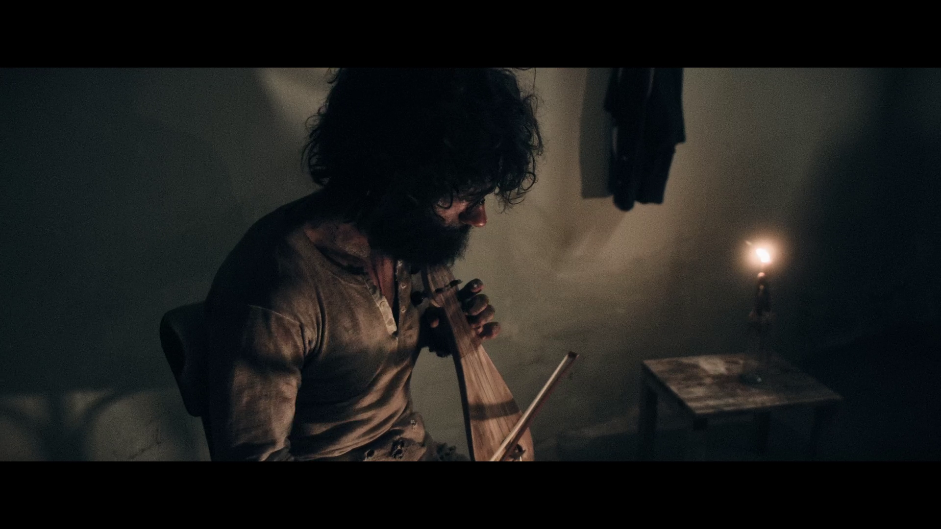 17 Κλωστές: Η προσπάθεια του Καστελάνη για μία νέα αρχή είναι εκ προοιμίου καταδικασμένη