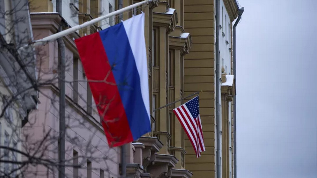 Ρωσική πρεσβεία στις ΗΠΑ: Κακόβουλες συκοφαντίες» οι κατηγορίες κατά της Ρωσίας για ανάμιξη στις εκλογές