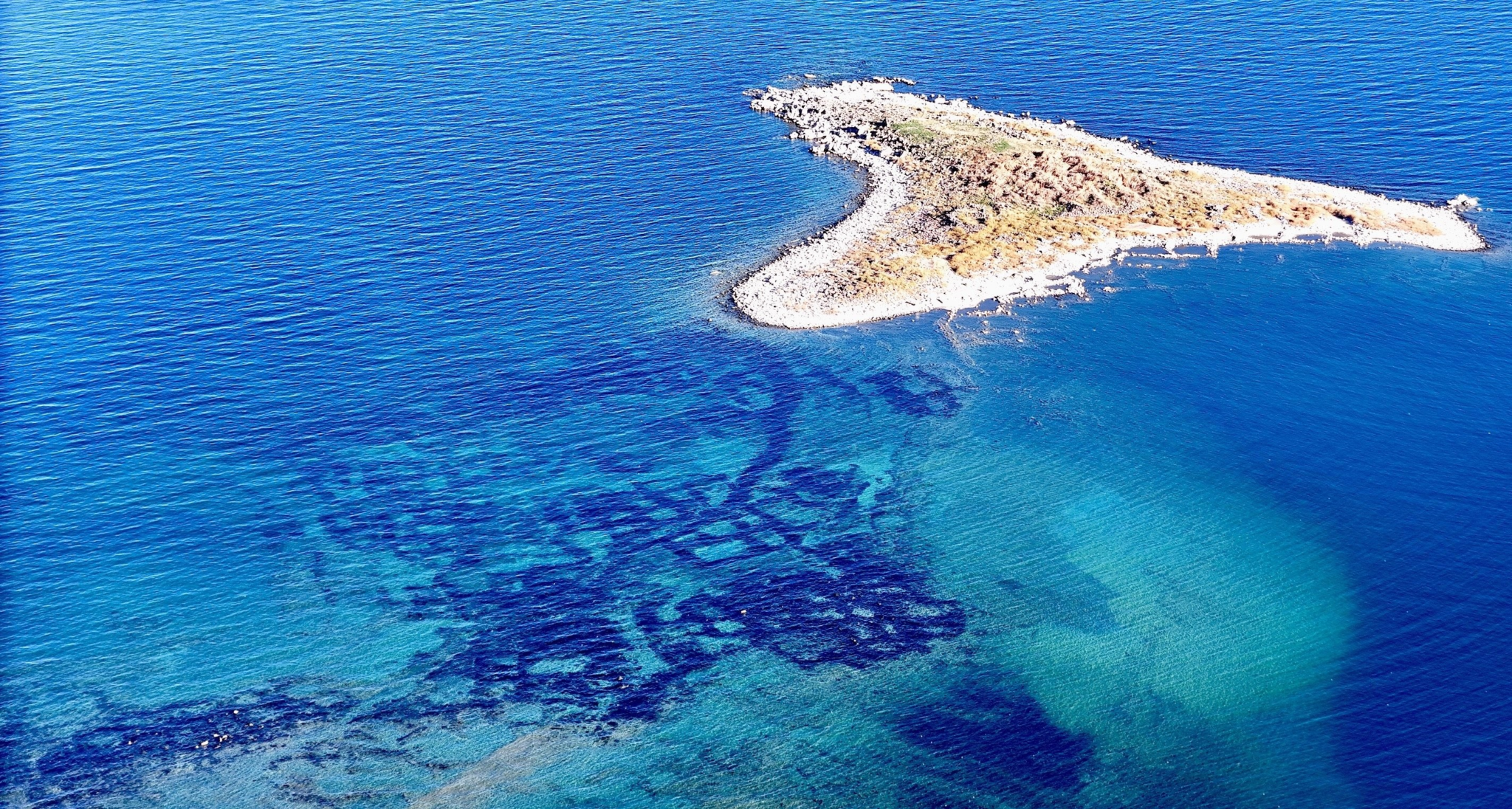 Υλικό από drone αποκαλύπτει χαμένη πόλη κάτω από την μεγαλύτερη λίμνη της Τουρκίας. Φωτογραφία: Unsplash