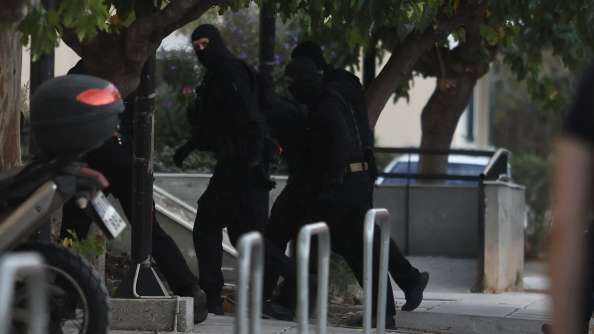 Έκρηξη στους Αμπελόκηπους: «Ποιους έβαλες στο διαμέρισμα;» – Η τελευταία επικοινωνία της 30χρονης με τον γιο του ιδιοκτήτη