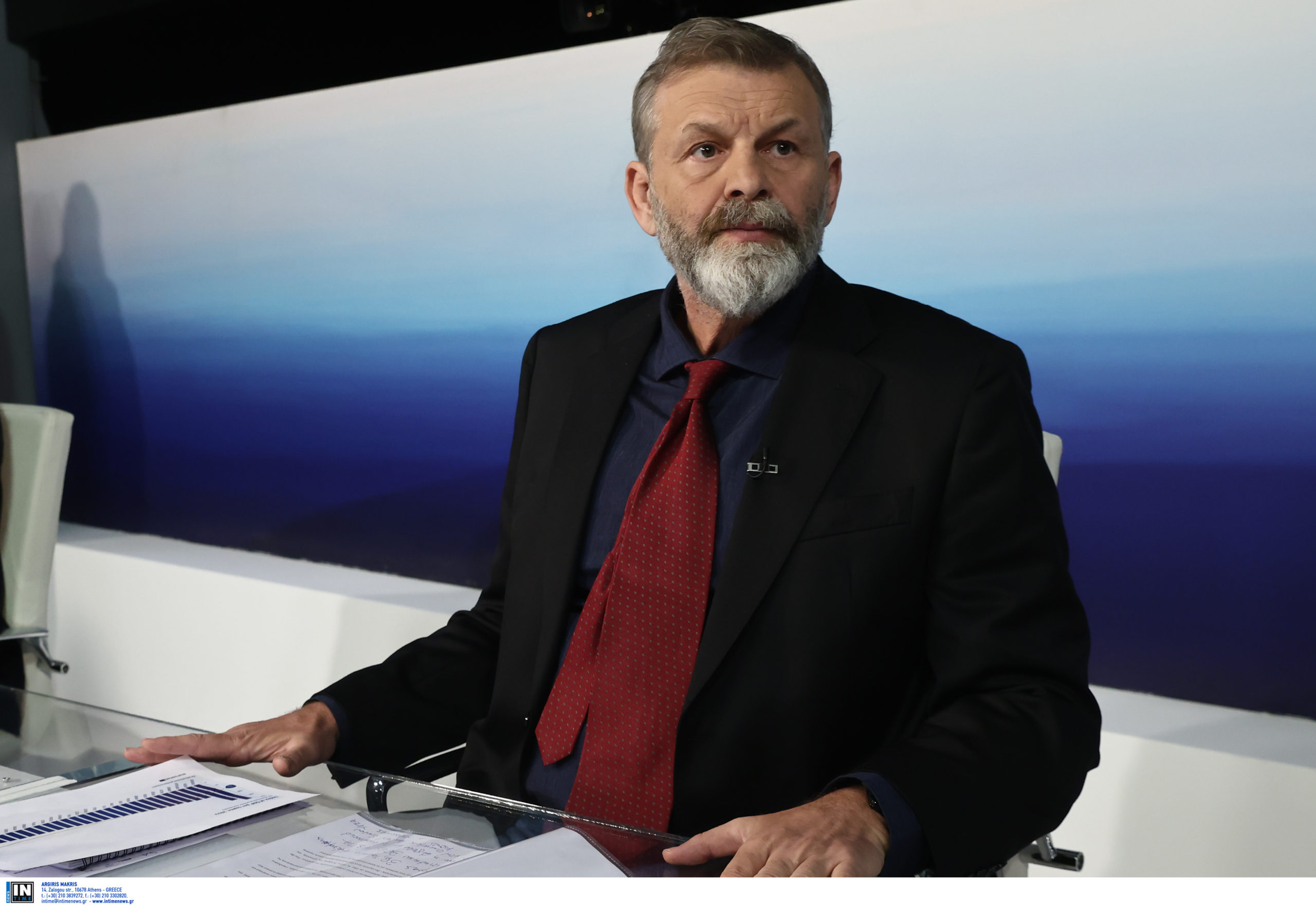 Debate ΣΥΡΙΖΑ: Χαμός στο X με την φράση του Γκλέτσου για τις ανεμογεννήτριες που δεν βγάζουν ρεύμα επειδή δεν έχουν… μπαταρίες