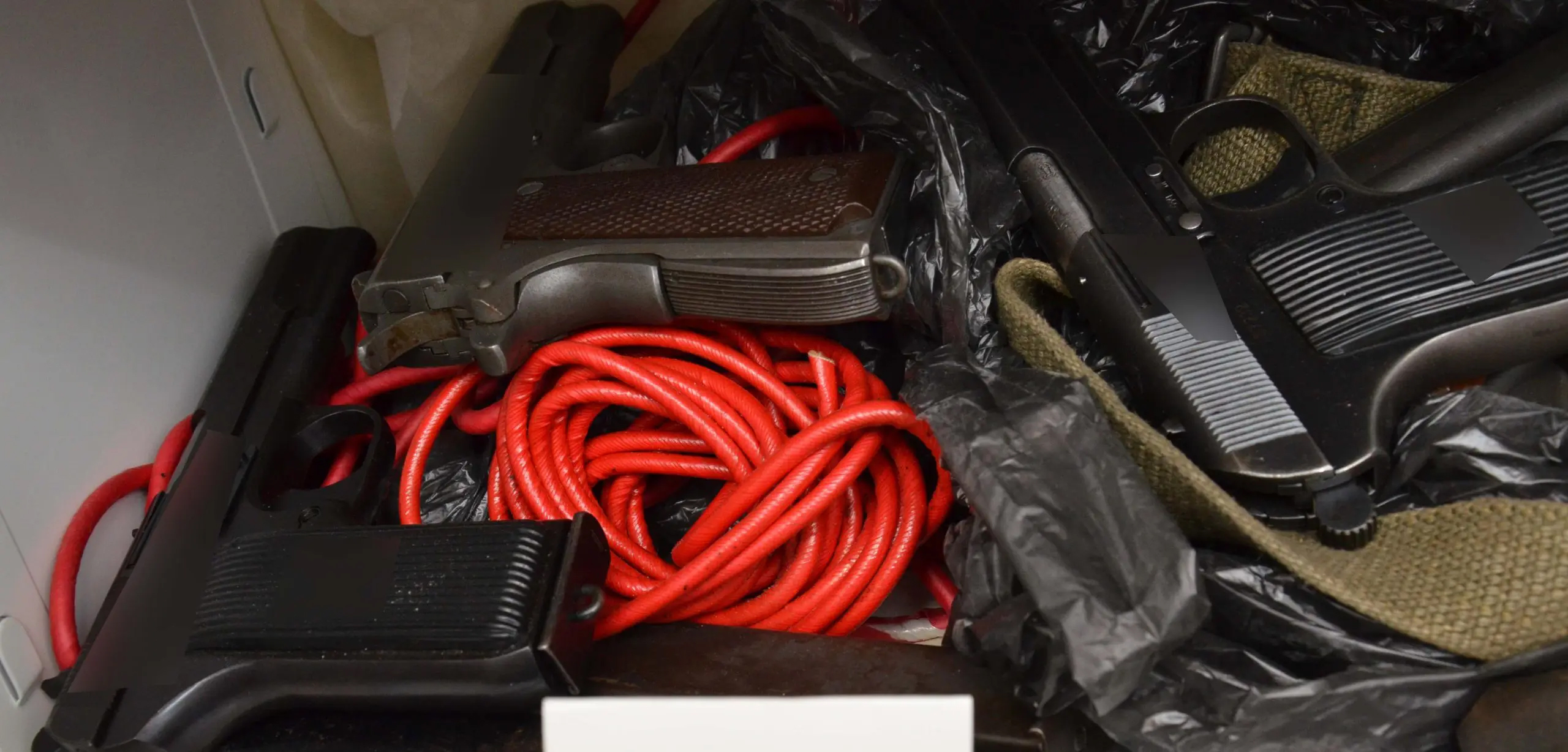 Νεοτρομοκρατία: Δύο οργανώσεις στη γιάφκα του Παγκρατίου – Το προφίλ του 49χρονου φιλόλογου και η απολογία του Νίκου Ρωμανού