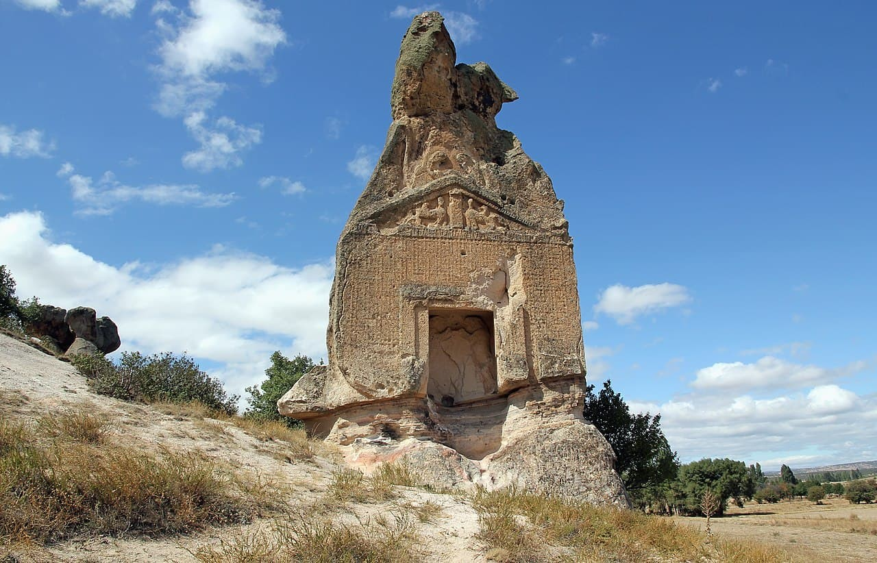 Αποκρυπτογραφήθηκε αρχαία ελληνική επιγραφή στην «Πέτρα του Λέοντος» - Το μυστήριο με την έκκληση στην «Μητέρα των Θεών»