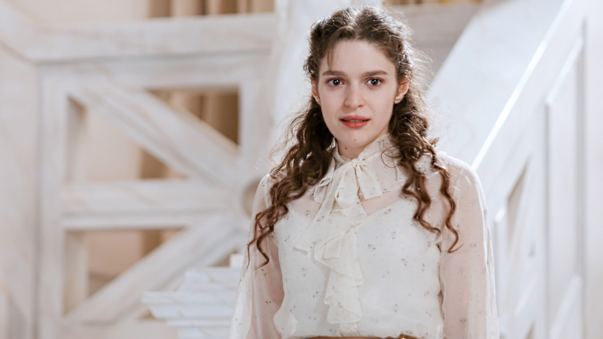 «Grand Hotel»: Ο Πέτρος ζητάει από την Αλίκη να μην παντρευτεί τον Ρήγα