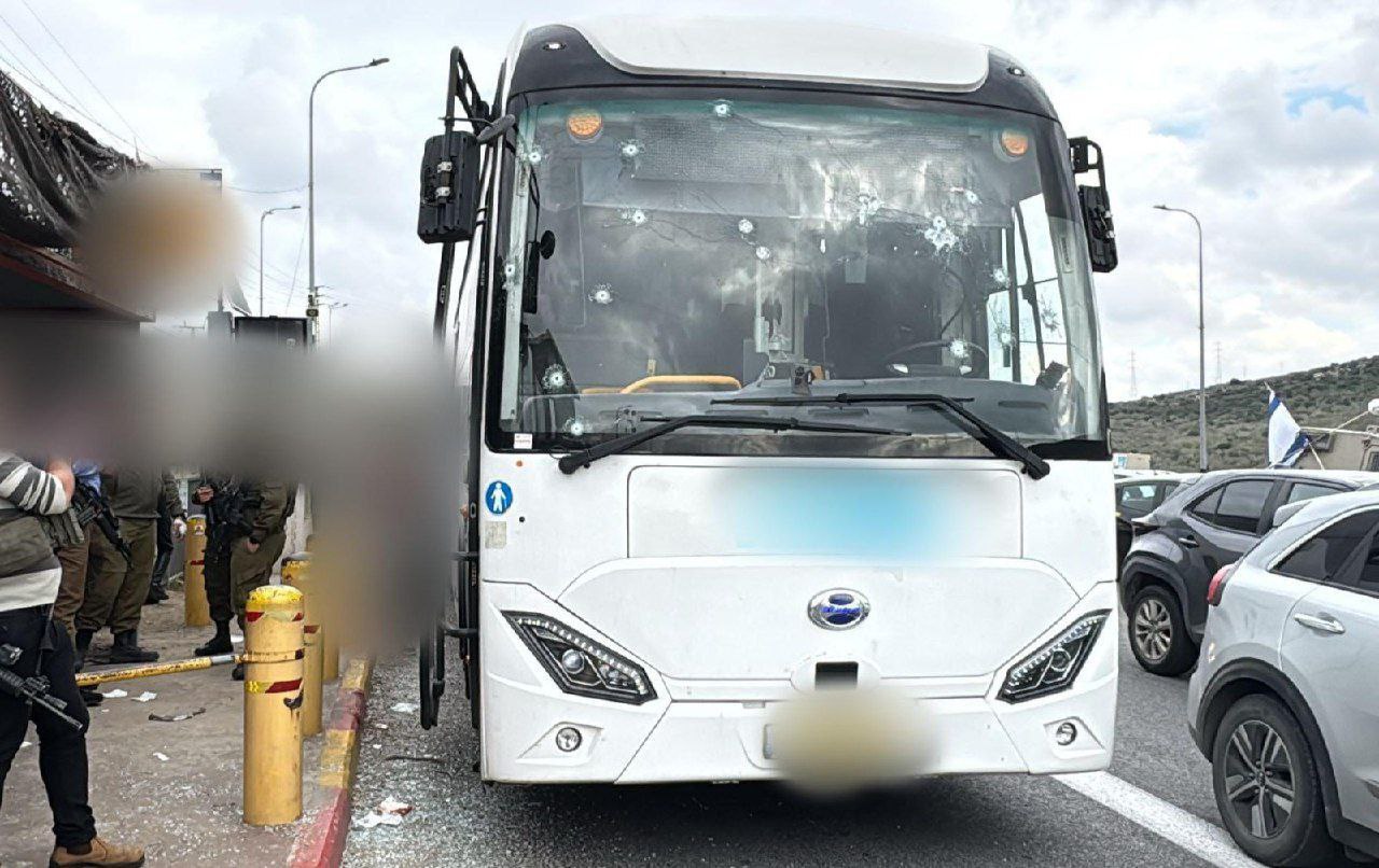 Ισραήλ: Ένοπλη επίθεση σε λεωφορείο κοντά στον οικισμό Αριέλ στη Δυτική Όχθη – Αναφορές για 9 τραυματίες, τρεις σε σοβαρή κατάσταση