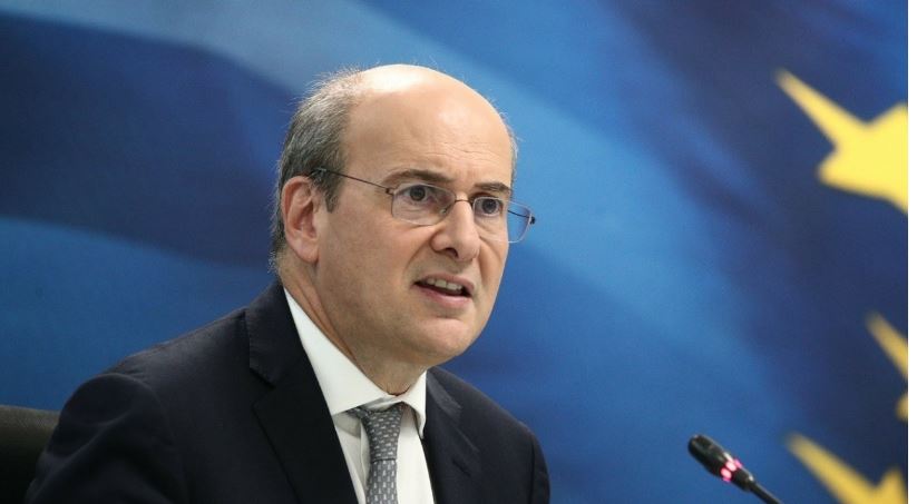 Κωστής Χατζηδάκης: «Χαίρομαι που η τελευταία μου δήλωση ως υπουργού Εθνικής Οικονομίας και Οικονομικών αφορά την απονομή της επενδυτικής βαθμίδας στην ελληνική οικονομία»