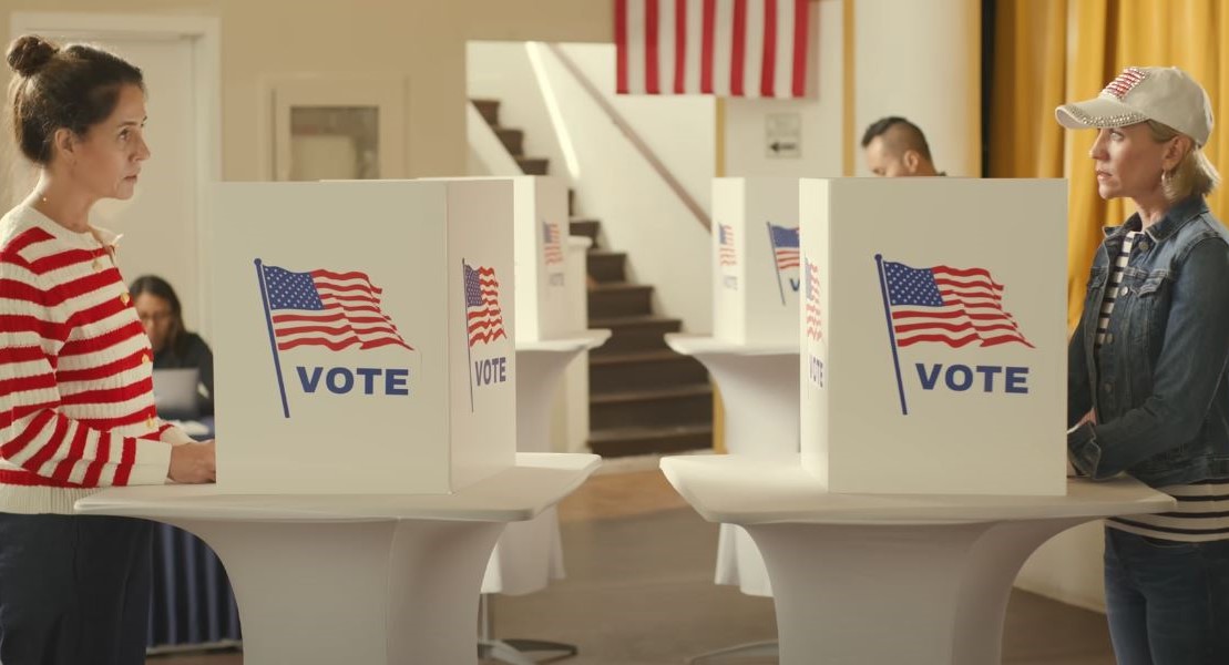 Αμερικανικές εκλογές 2024: Διαφήμιση των Δημοκρατικών για τις γυναίκες ψηφοφόρους δημιουργεί αντιδράσεις στους Ρεπουμπλικανούς… συζύγους