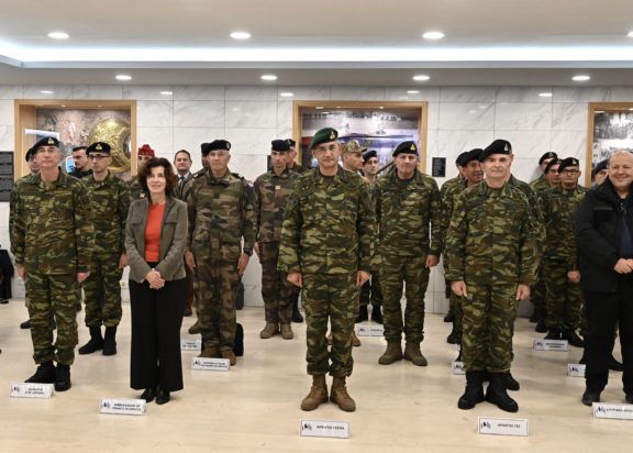 Αδελφοποίηση για τεθωρακισμένα