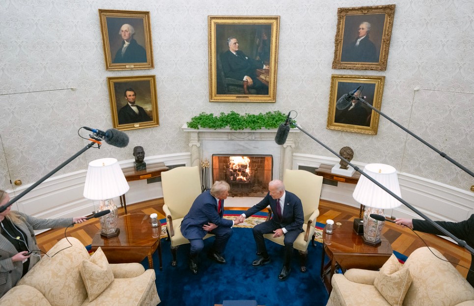 Τζο Μπάιντεν Ντόναλντ Τραμπ