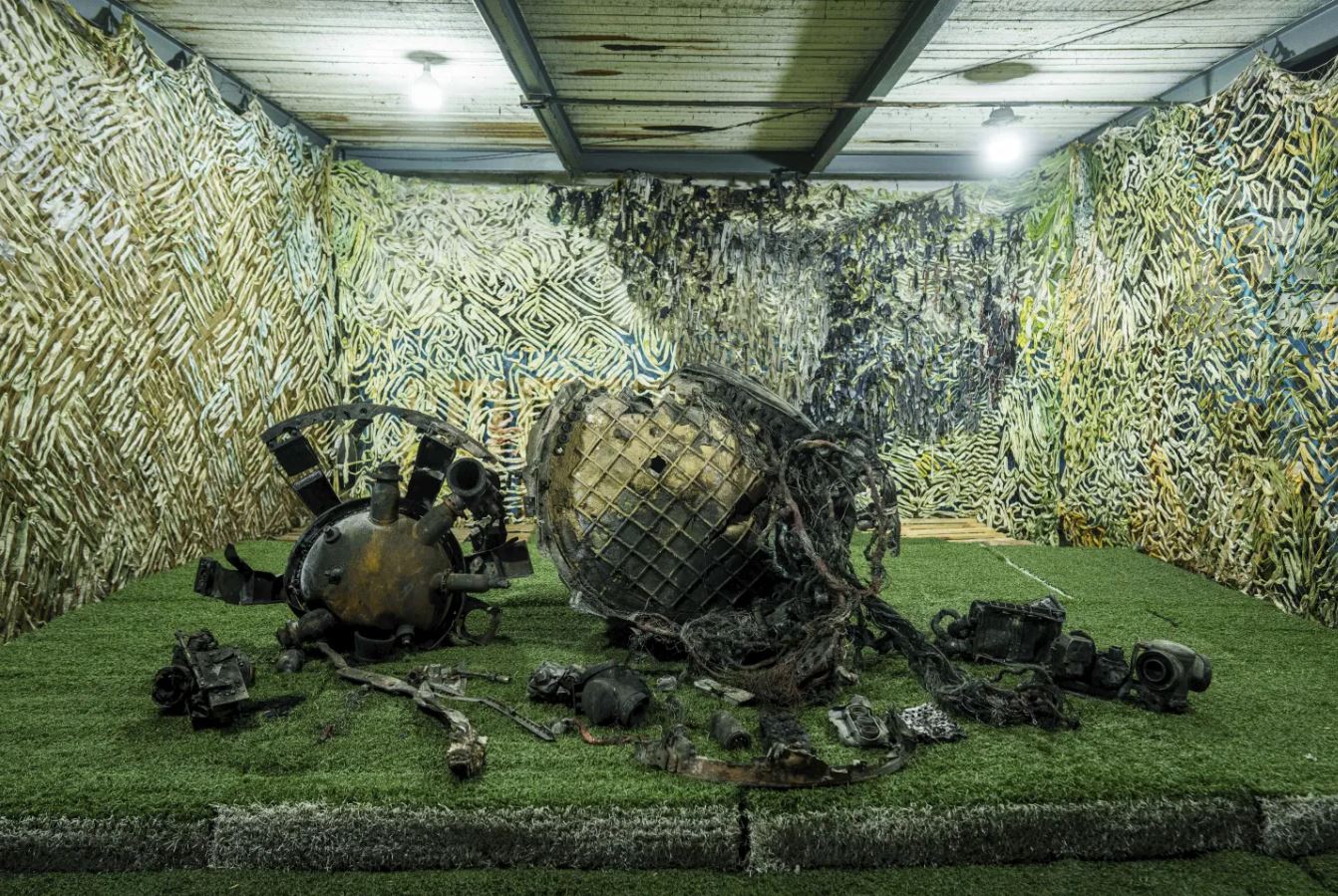 Ουκρανία: Έδωσε στην δημοσιότητα θραύσματα από τον πύραυλο Oreshnik – ΦΩΤΟ και ΒΙΝΤΕΟ