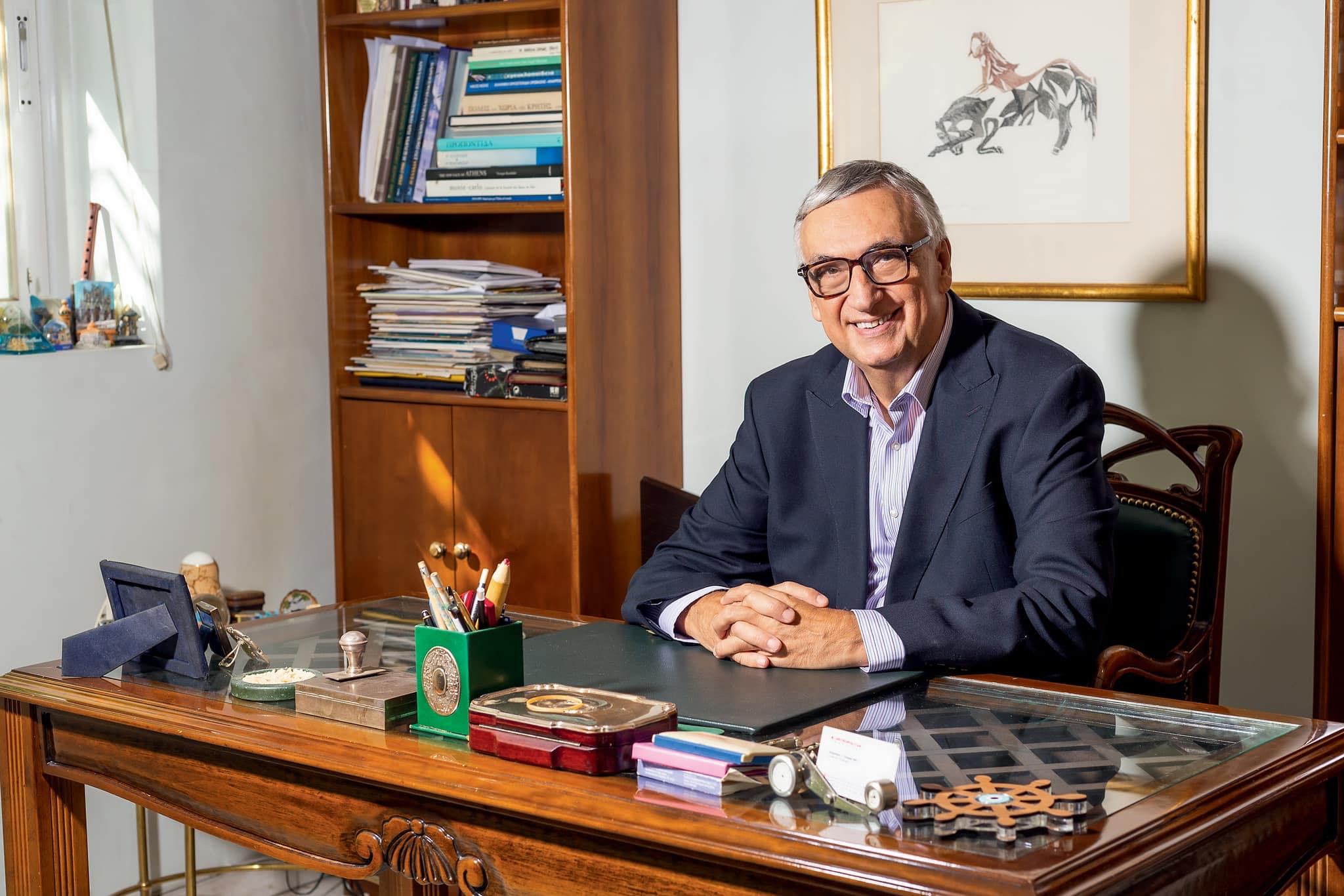 Δημήτρης Σούρας: Η μικροβιακή λοίμωξη που τον οδήγησε στον θάνατο και ο θρήνος στα social media – «Σ’ αγαπάω μπαμπάκα μου, εις το επανιδείν»