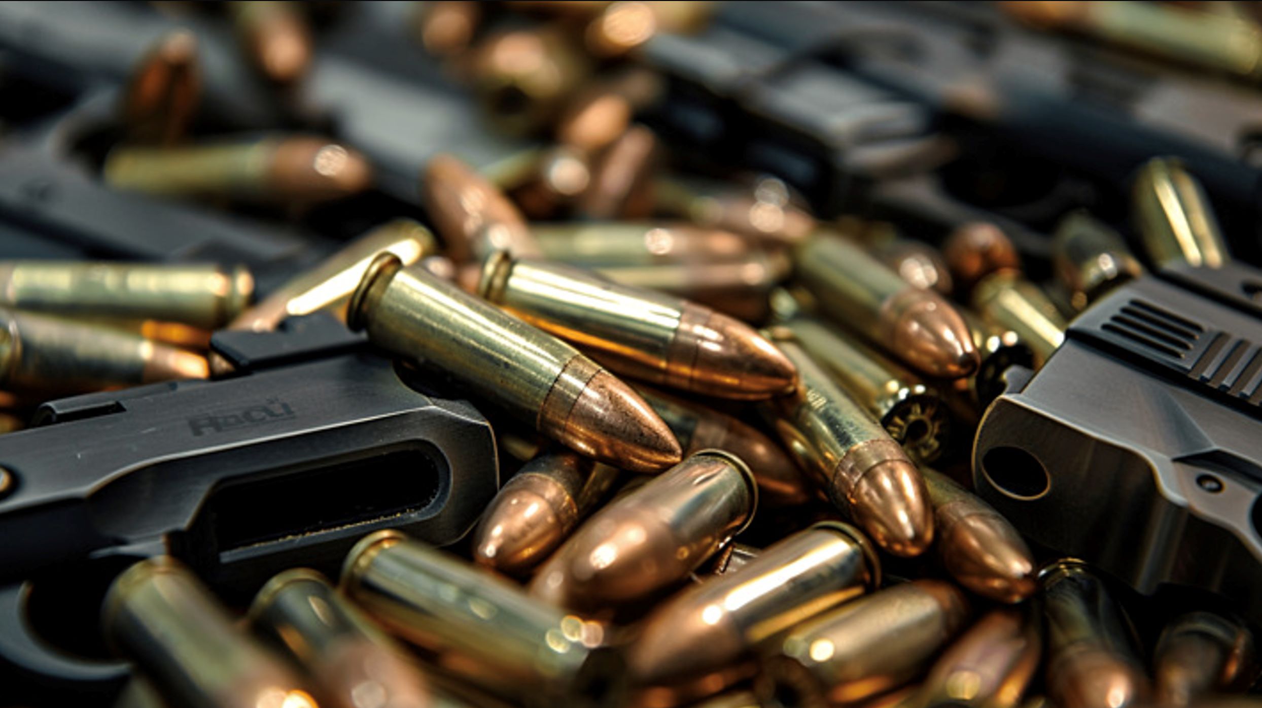 Οι Τσέχοι, η αμερικανική εταιρεία αθλητικών, τα ΕΑΣ και ο νέος Αντιπρόεδρος των ΗΠΑ