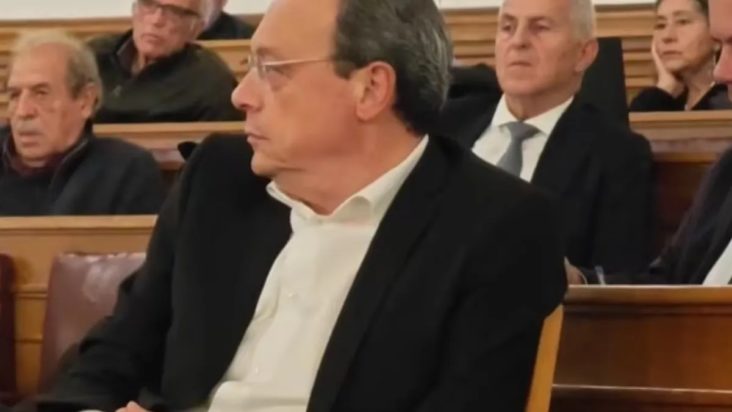 Φάμελλος-Αποστολάκης