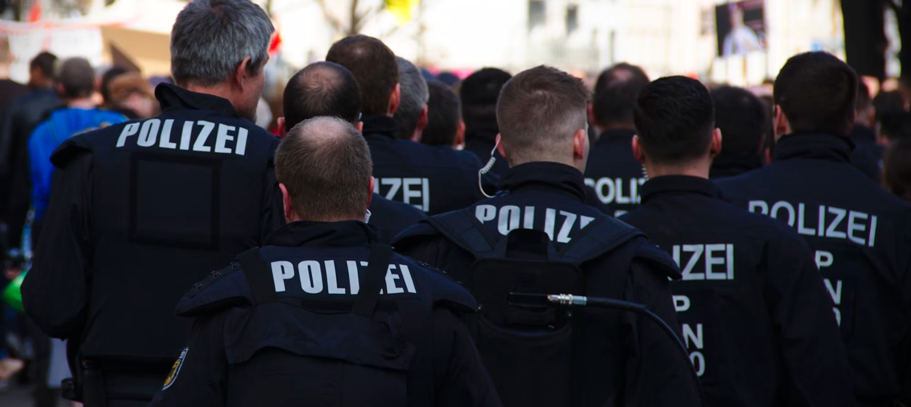 Σοκ στο Βερολίνο: 27χρονη αστυνομικός κατηγορείται ότι νάρκωσε και κακοποίησε σεξουαλικά δύο άτομα