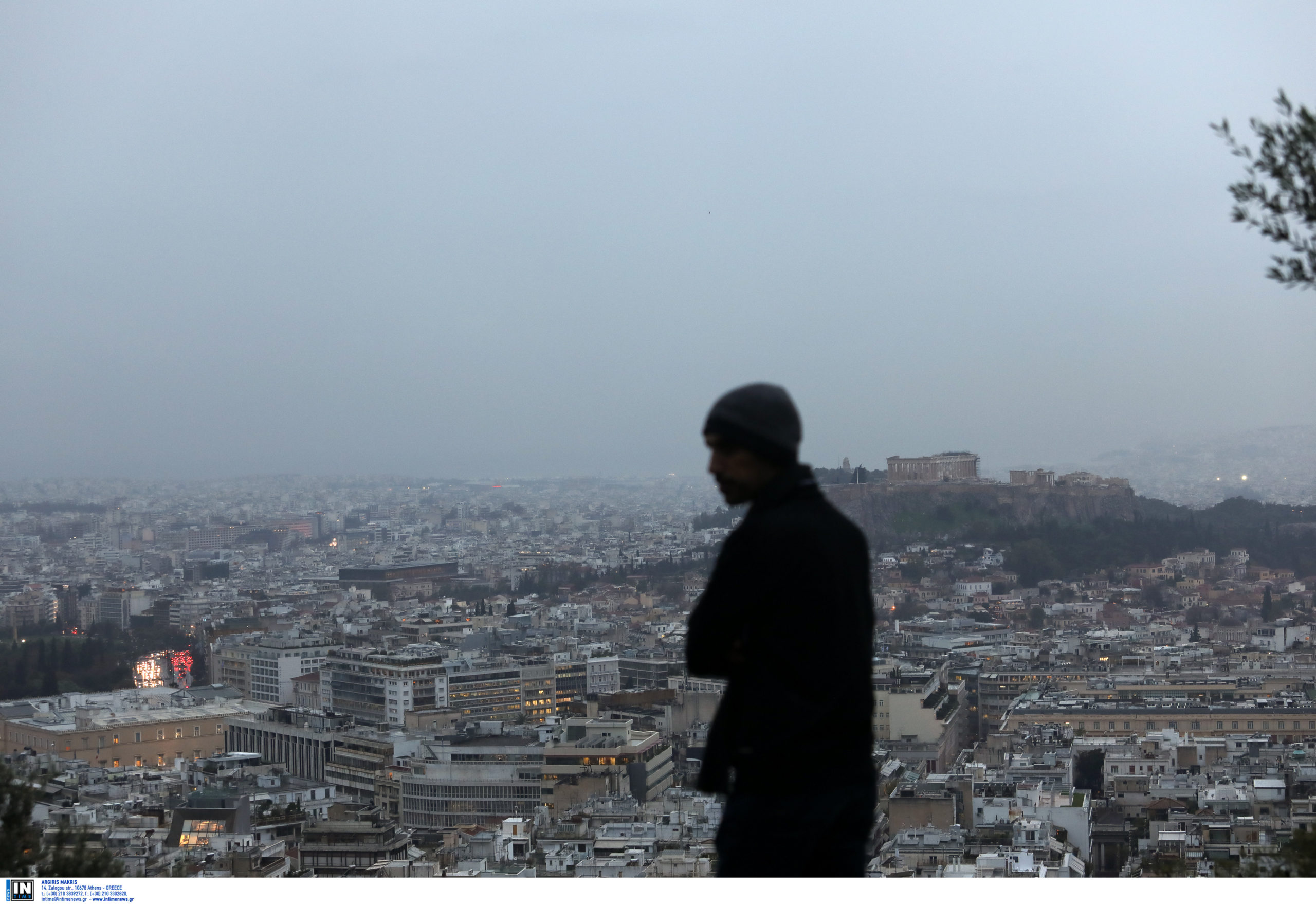 Καιρός: Προ των πυλών η «ψυχρή εισβολή» με ισχυρές καταιγίδες, κρύο και χιόνια – Οι περιοχές που θα χτυπήσει η κακοκαιρία