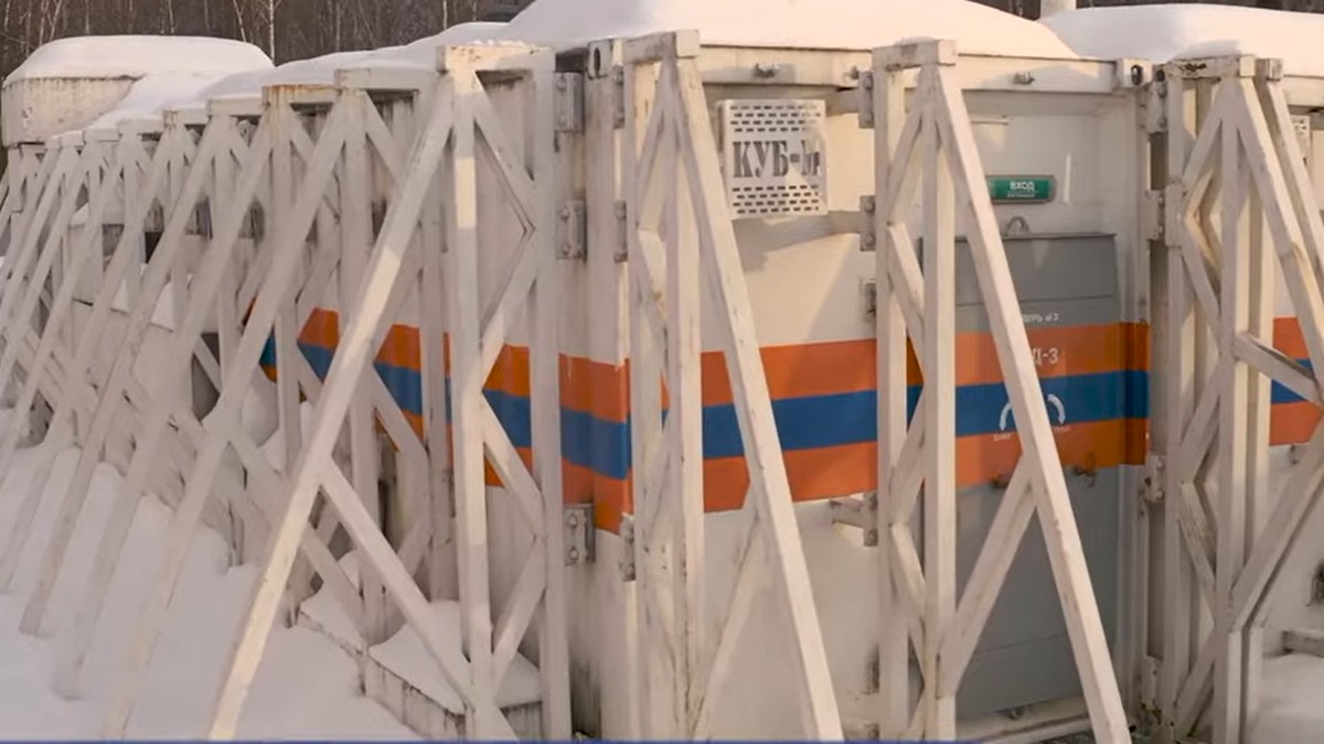 Πόλεμος στην Ουκρανία: Η Ρωσία αρχίζει να παράγει μαζικά μίνι κινητά πυρηνικά καταφύγια