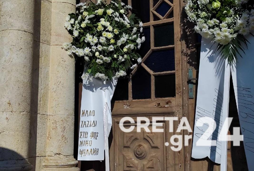 Ηράκλειο: Συγκίνηση στο τελευταίο «αντίο» στον Νίκο Ψιλάκη – ΦΩΤΟ