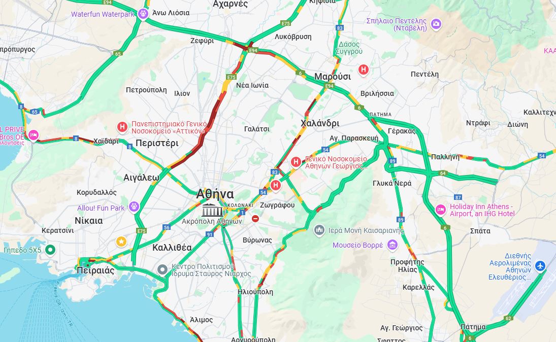 «Black Friday» και στους δρόμους: Αυξημένη κίνηση σε Κηφισό και Πειραιά – Καθυστερήσεις στην Αττική Οδό