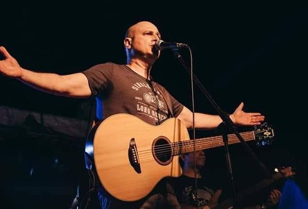 «Δυτικές Συνοικίες»: Το συγκινητικό «αντίο» του Κώστα Μυλώση στον Βασίλη Μαντζουράνη