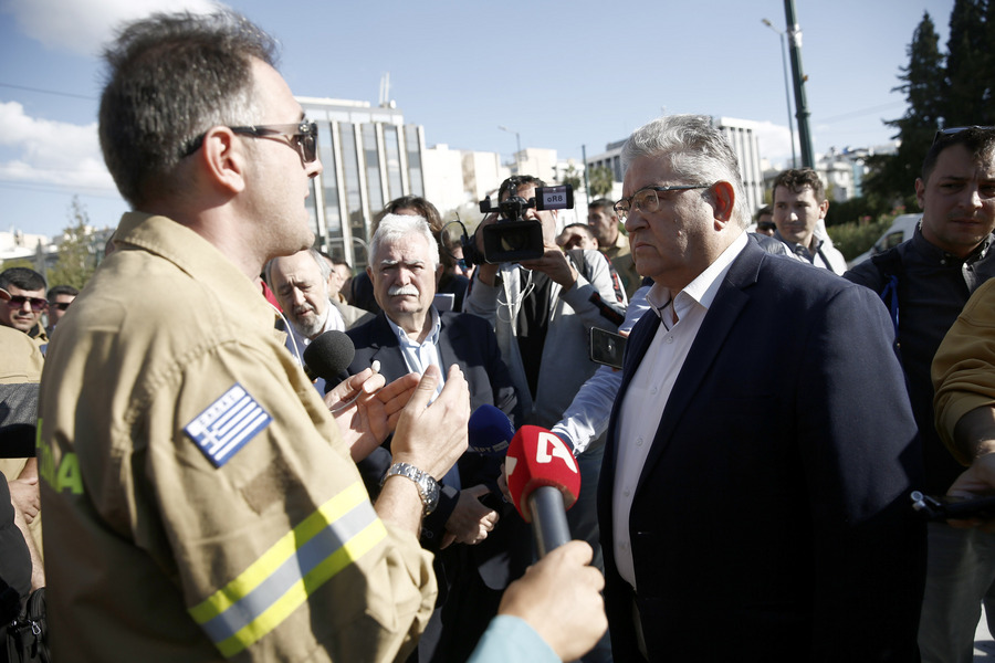 Κουτσούμπας: Μονιμοποίηση τώρα όλων των εποχικών πυροσβεστών γιατί καλύπτουν πάγιες και διαρκείς ανάγκες