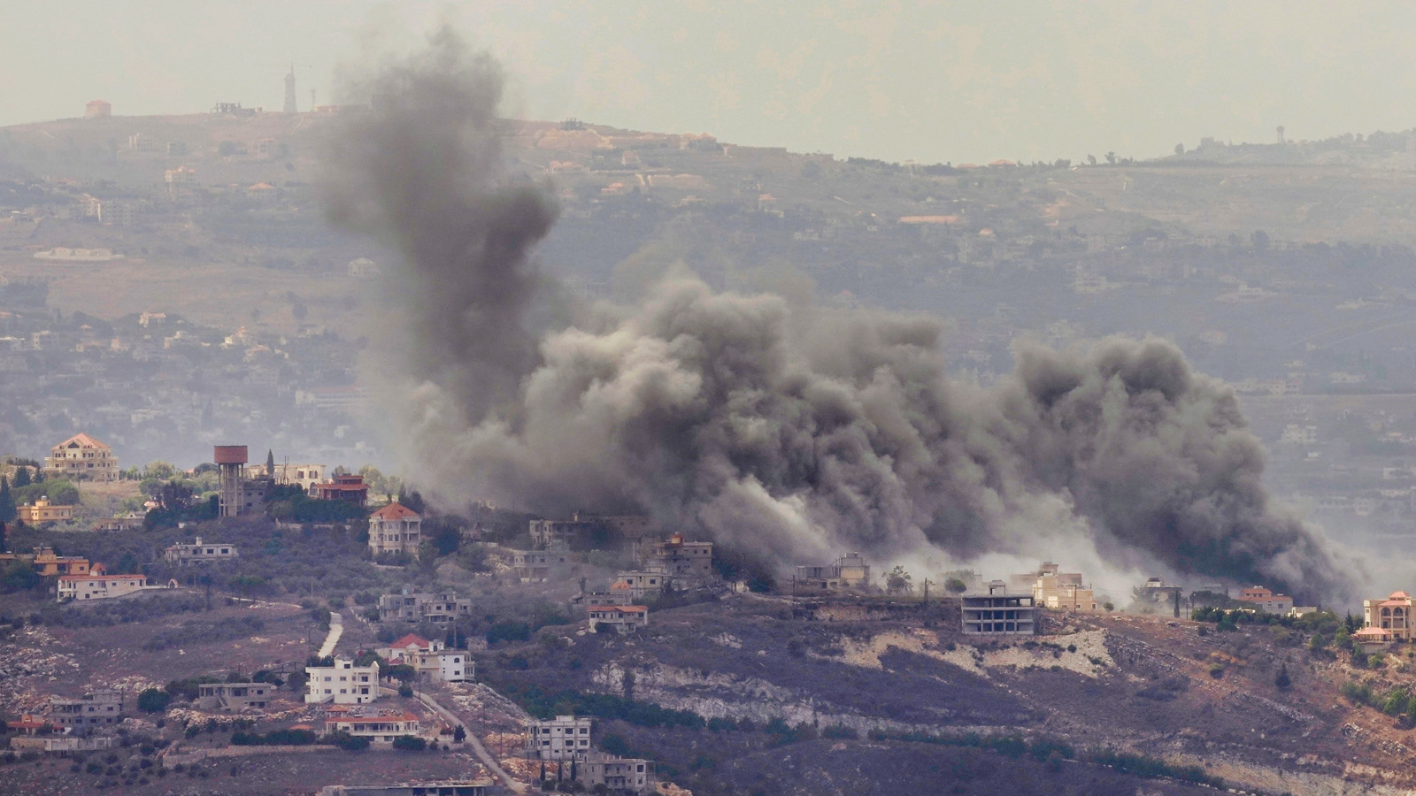 Λίβανος: Διαδοχικά ισραηλινά αεροπορικά πλήγματα στην Βηρυτό – Προειδοποιήσεις για εκκένωση 20 περιοχών