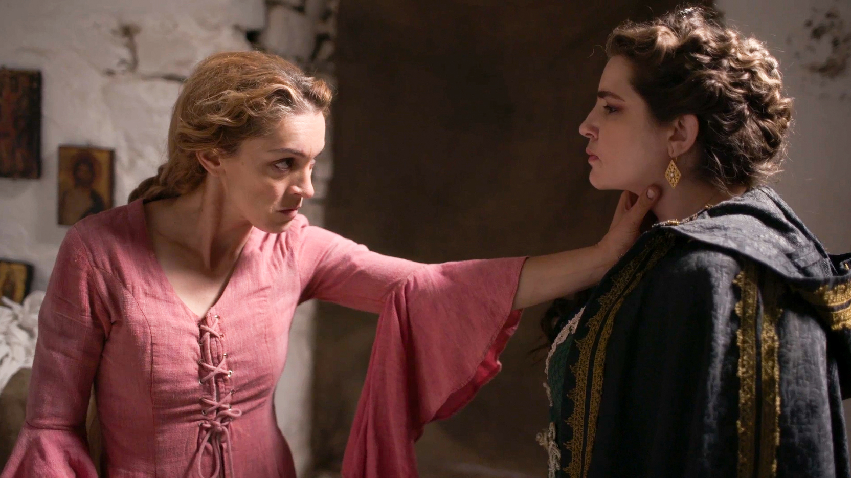 «Η μάγισσα – Φλεγόμενη καρδιά»: Η Πανδώρα γίνεται έρμαιο του πάθους της και ξεπερνάει κάθε όριο