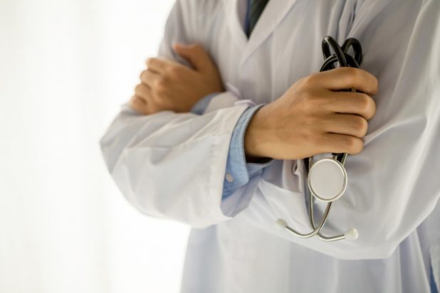 Καρδιακή νόσος: «Είμαι γιατρός και αυτά είναι τα 3 σημάδια που δείχνουν ότι η καρδιά σας είναι αδύναμη»