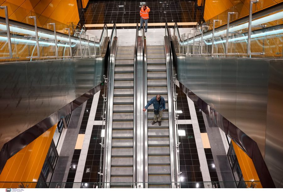 Θεσσαλονίκη: Άγνωστοι προσπάθησαν να μπουν από καταπακτή στο μετρό – Αναφορές για φθορές 