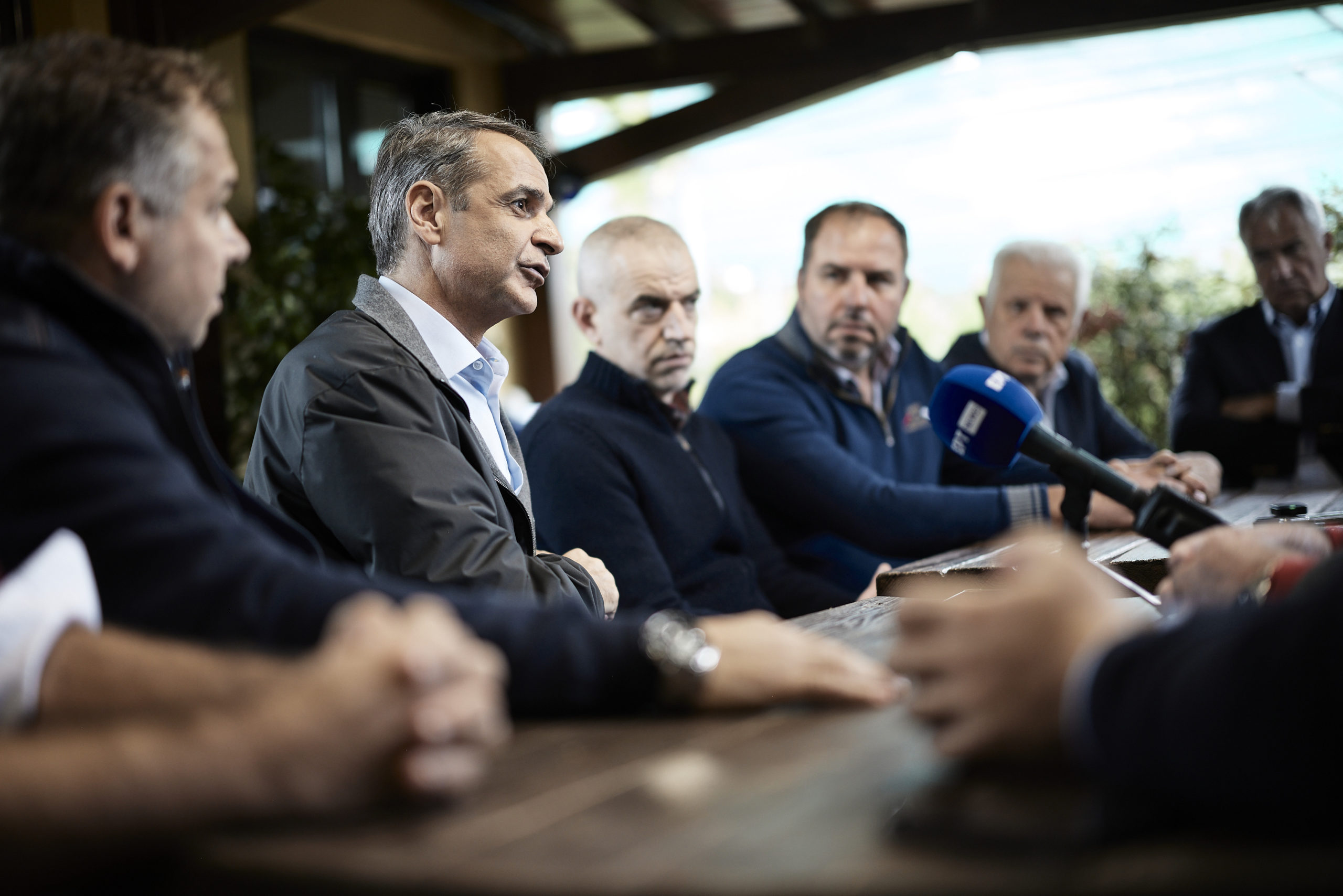 Επίσκεψη Μητσοτάκη στο Καπανδρίτι – Στήριξη στις θερμοκηπιακές καλλιέργειες με πρόγραμμα 150 εκατ. ευρώ