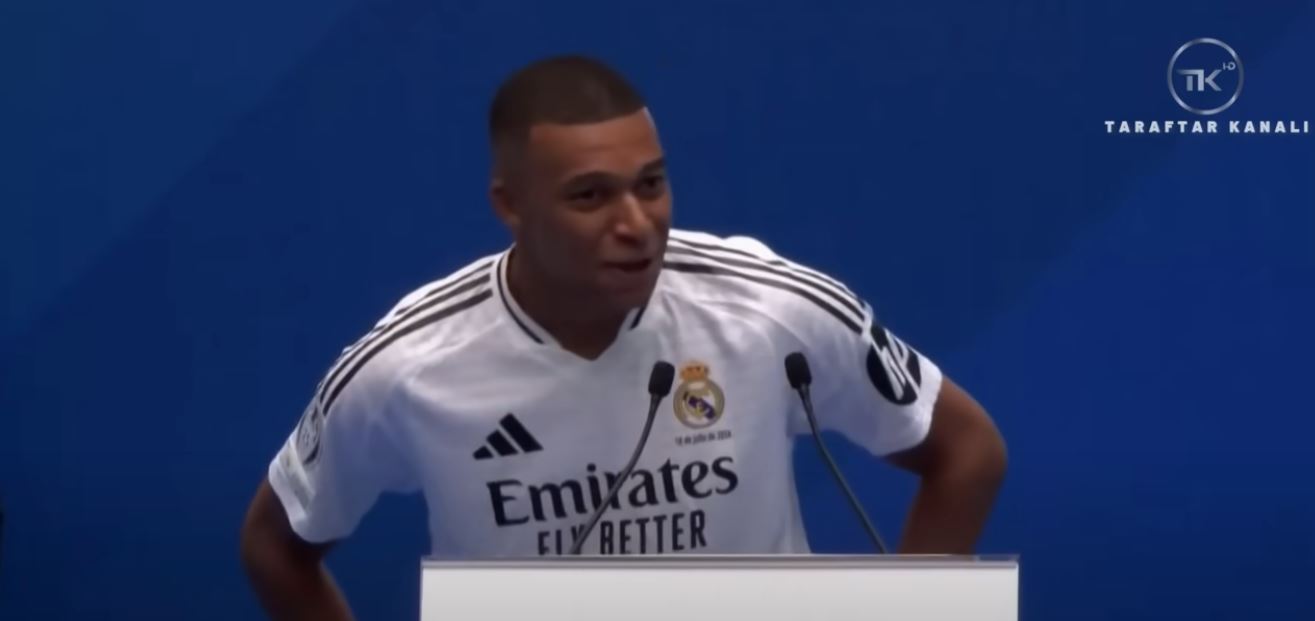 Αντσελότι: «Ο Μπαπέ περνά μία δύσκολη στιγμή»